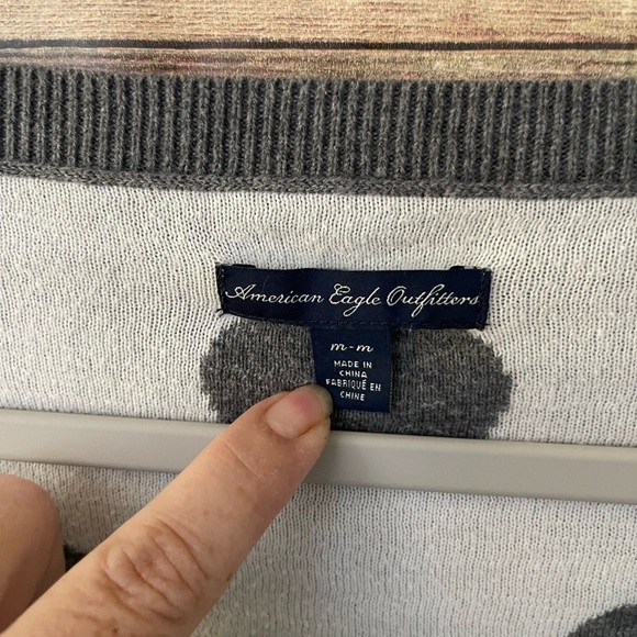 American Eagle Outfitters Women’s Button Cardigan Sweater Gray Polka Dots Medium - Picture 7 of 7